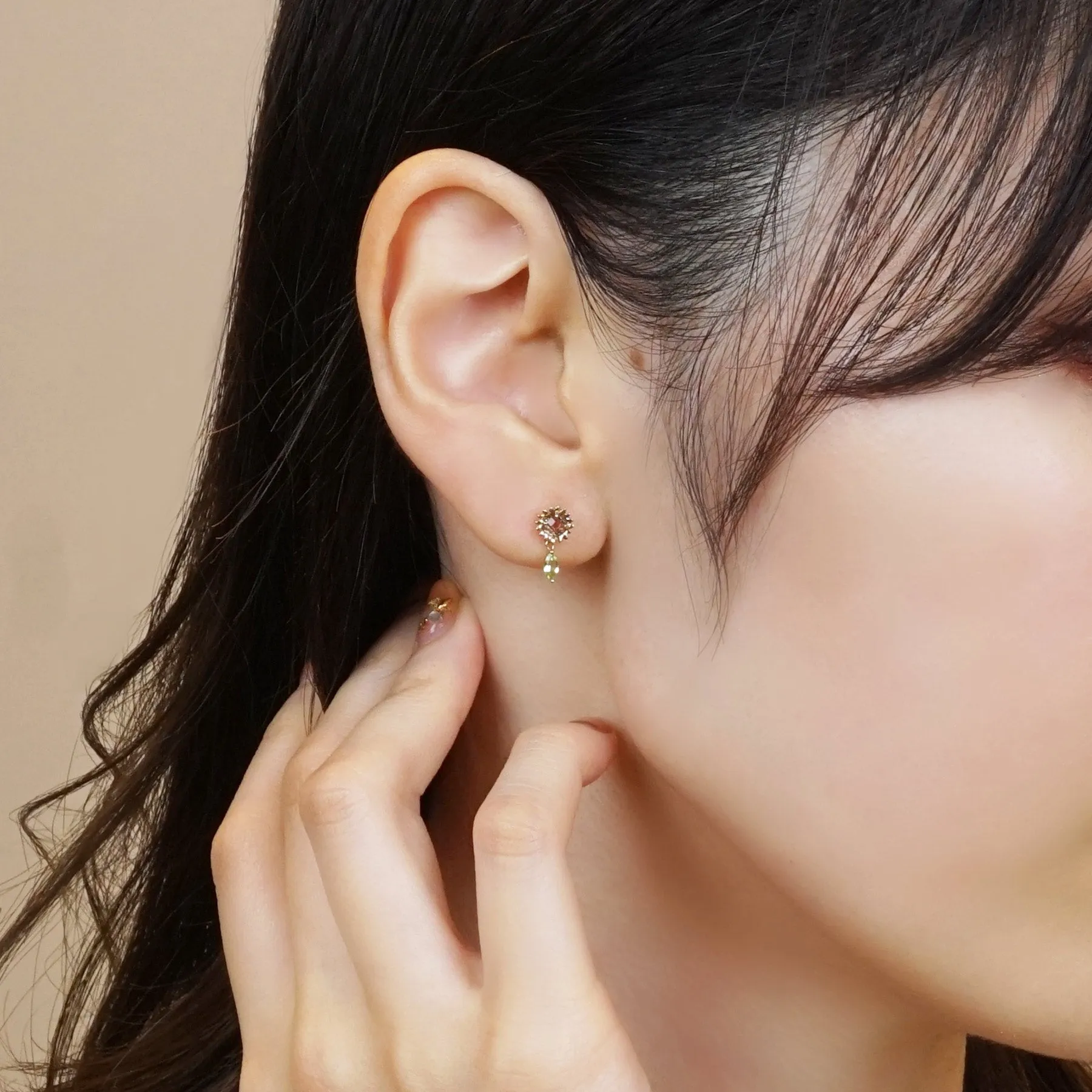 [Birth Flower Jewelry] August - Sunflower Earrings (18K/10K Yellow Gold)