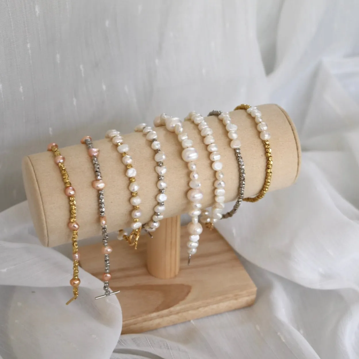 CALLIE PEARL BEADED BRACELET IN PLATINUM