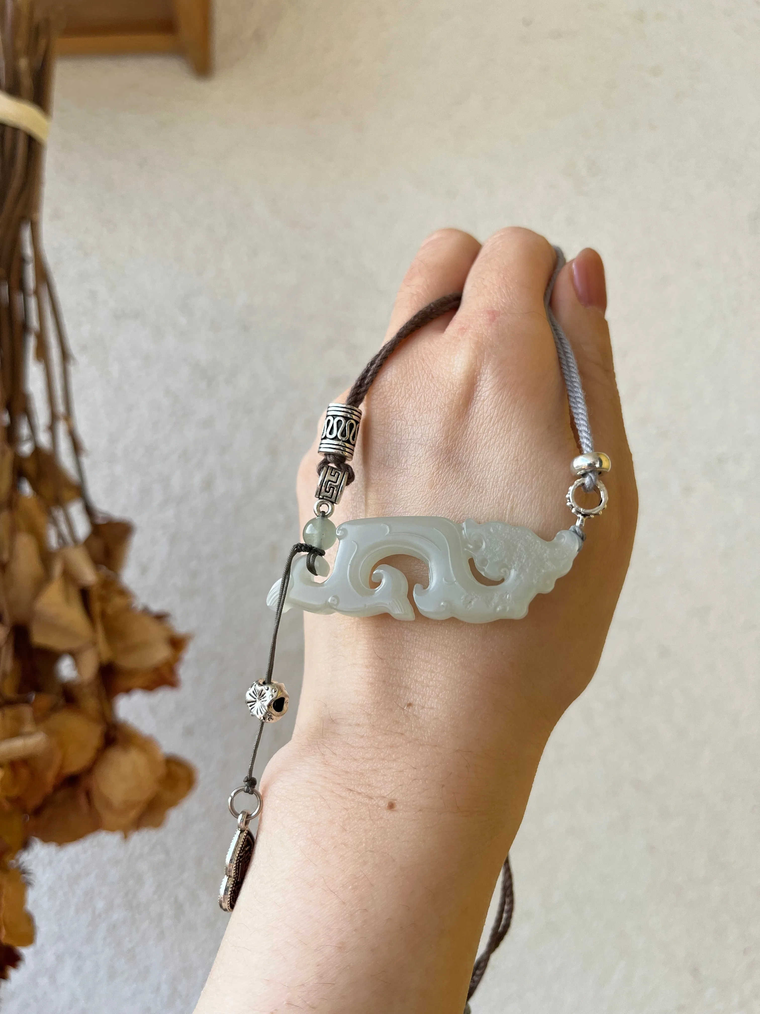 Designed Necklace with a Hand Carved Jade Chinese Antique-style Dragon Pendant, 设计款手雕和田晴水仿古龙吊坠